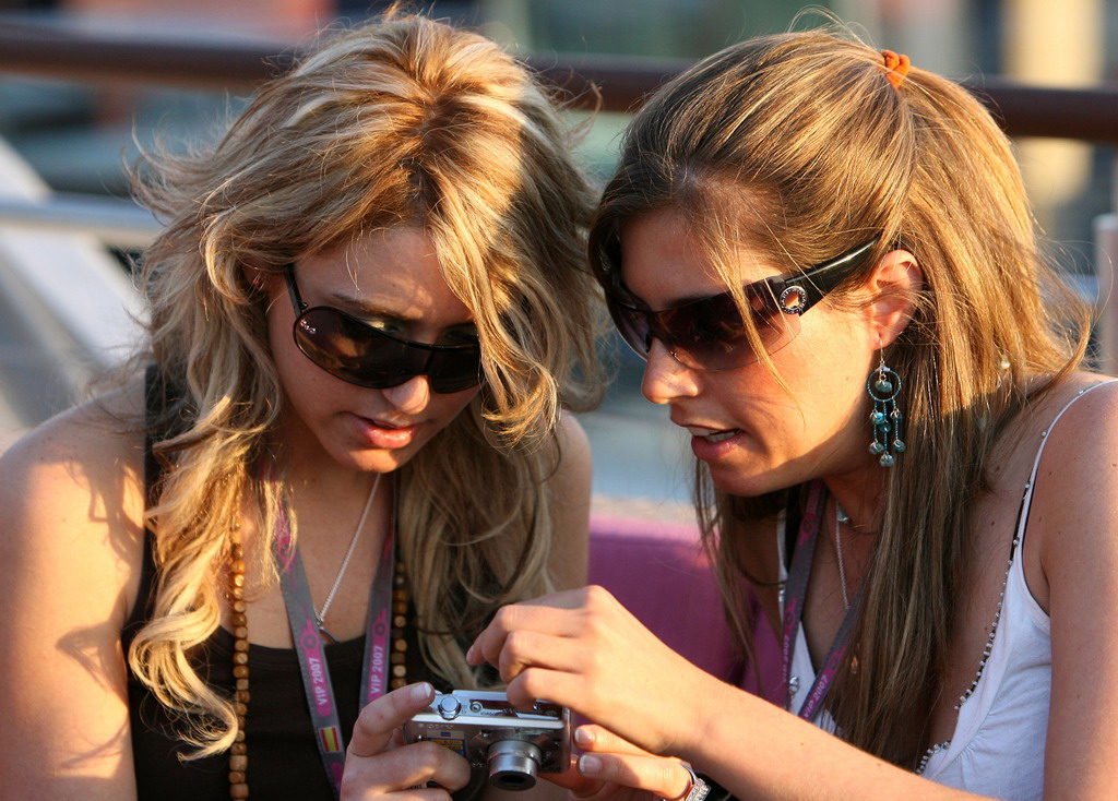 GIRLS